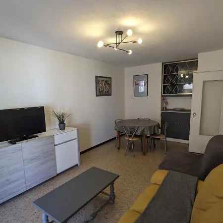 Golfe Juan Grand 2 Pieces Proche Et Cannes Lägenhet