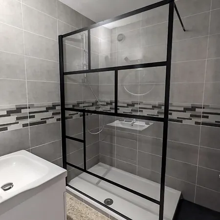 Lägenhet Golfe Juan Grand 2 Pieces Proche Et Cannes *