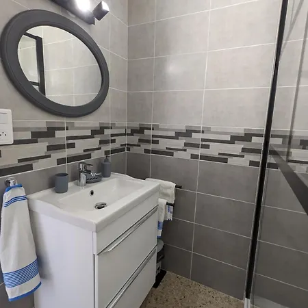 Lägenhet Golfe Juan Grand 2 Pieces Proche Et Cannes Vallauris